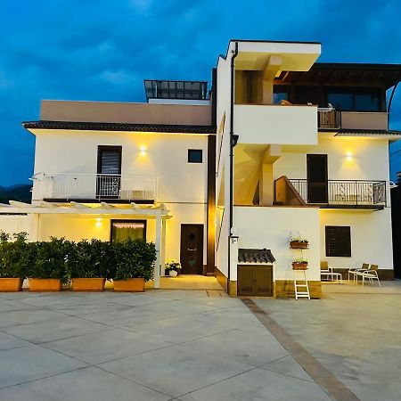 B&B Il Girasole Capo dʼOrlando Екстериор снимка