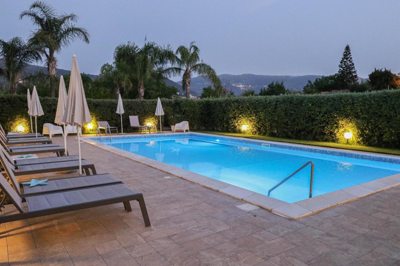 B&B Il Girasole Capo dʼOrlando Екстериор снимка