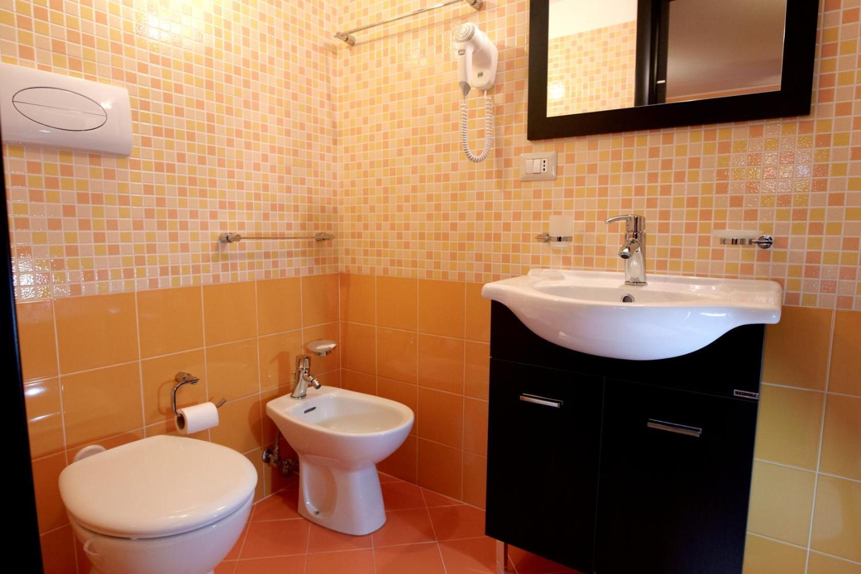 B&B Il Girasole Capo dʼOrlando Екстериор снимка