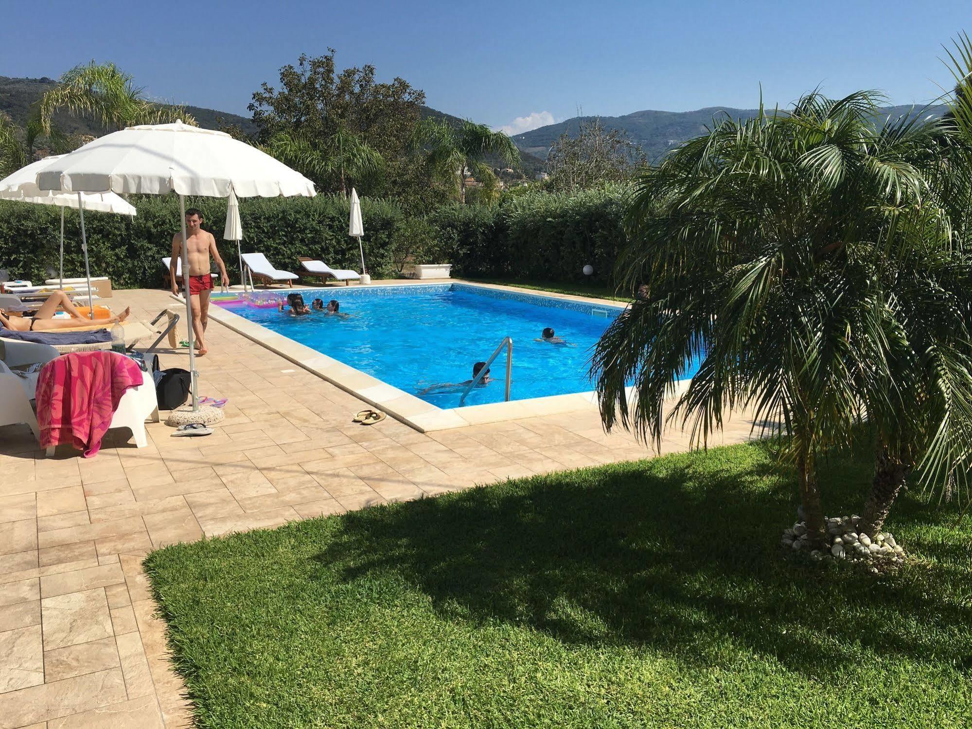 B&B Il Girasole Capo dʼOrlando Екстериор снимка